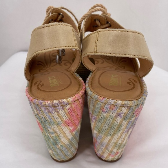 Born tan floral wedges - Picture 5 of 9
